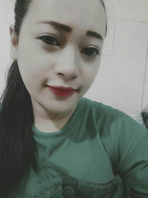 Ayu Fitriana Dewi Official profile icon