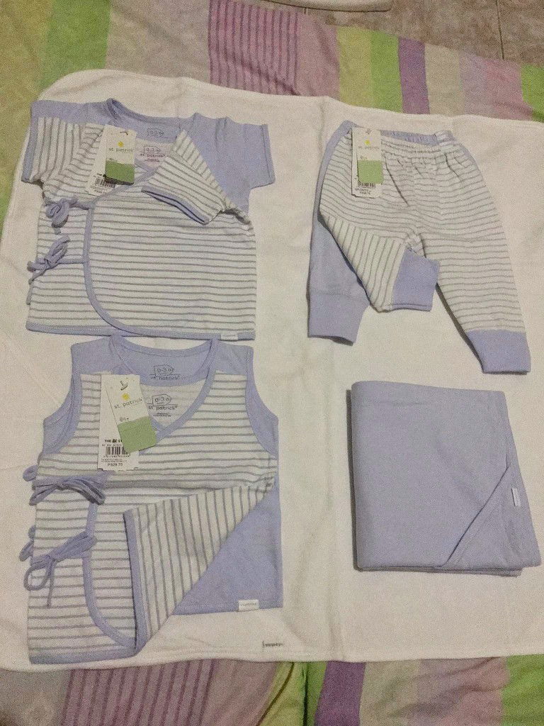 Brand new St. Patrick newborn clothes♥️