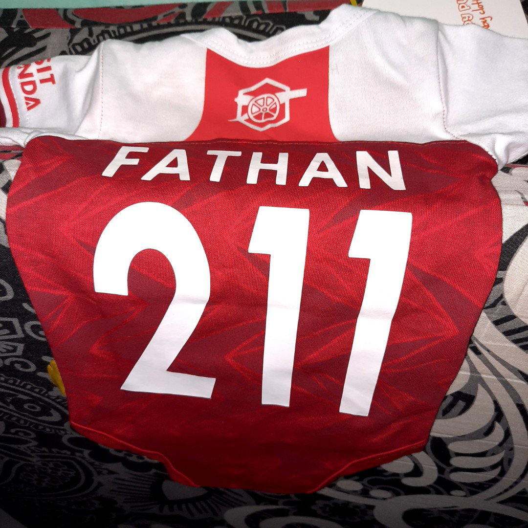 yuliani adhitya profile icon