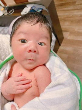 Ketika ibu hamil doyan selfie?