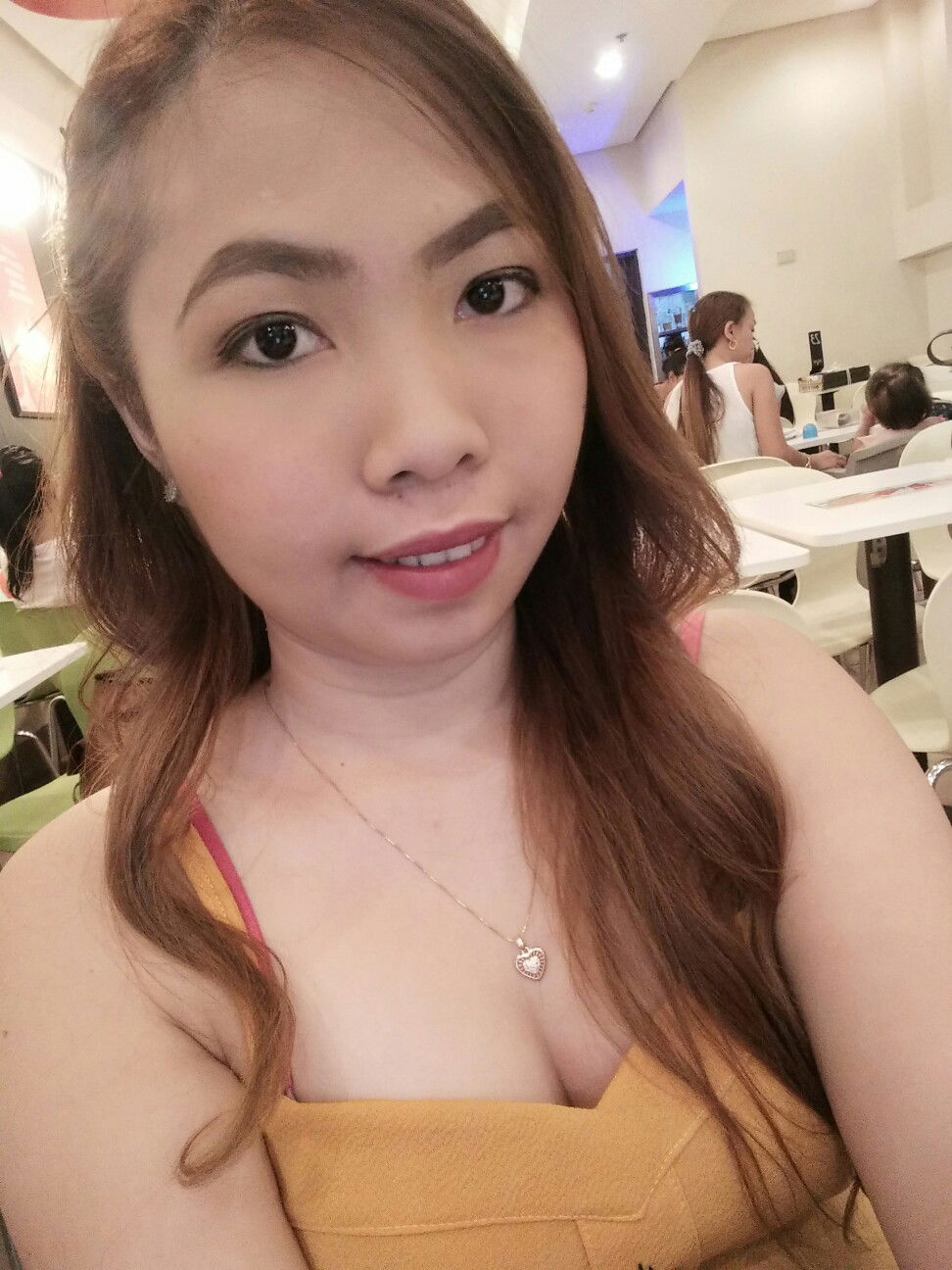 VANESSA BURGOS profile icon