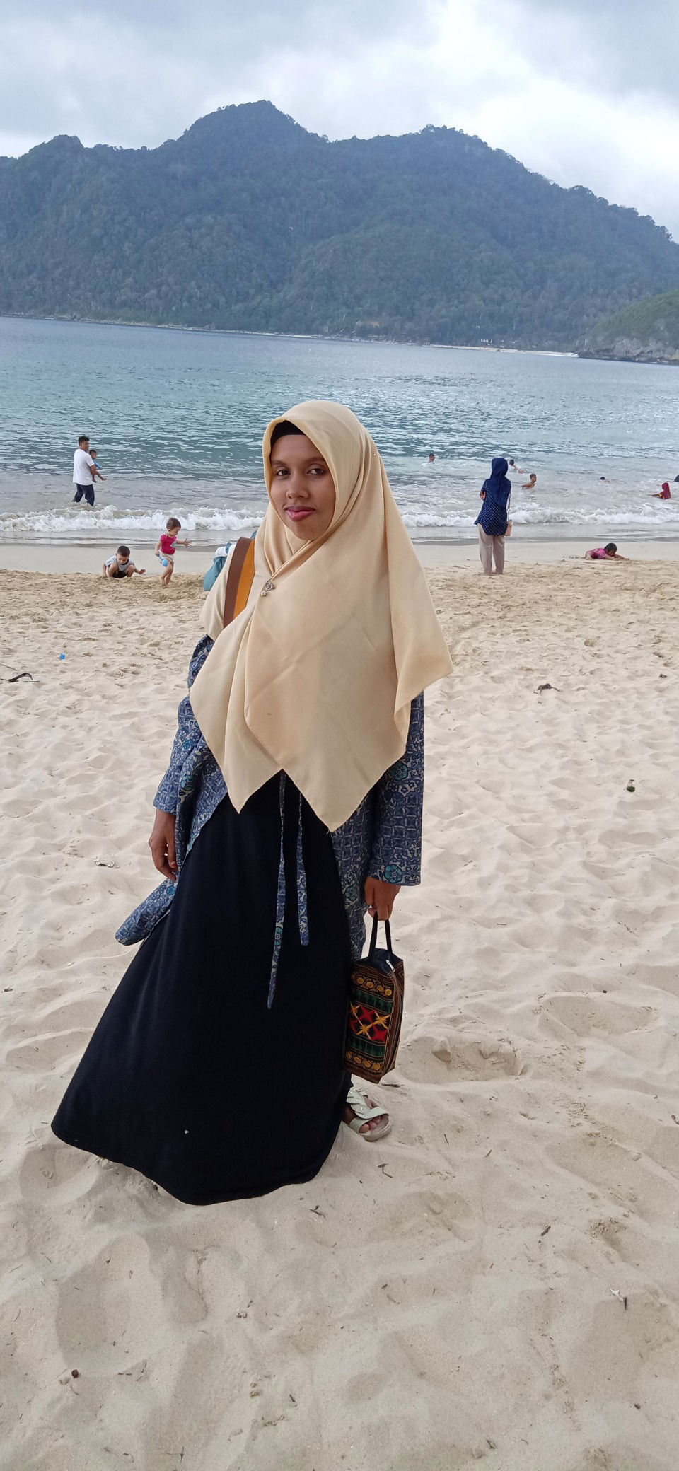 meutia rahmi profile icon