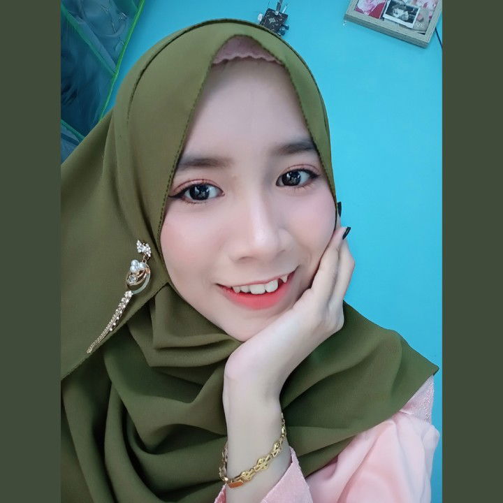 Yuli Mutmainah profile icon