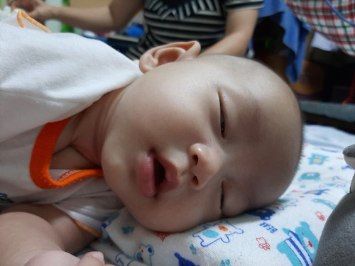 แม่ๆเลือกนมผงให้ลูกกันยังไงคะ