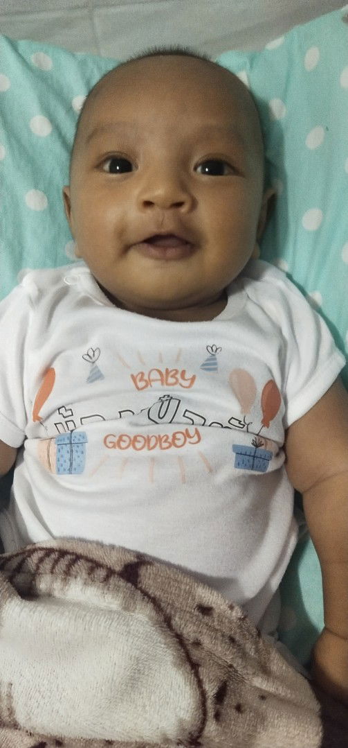 น้องลูกเต๋า พ่อน้ำ แม่พร profile icon