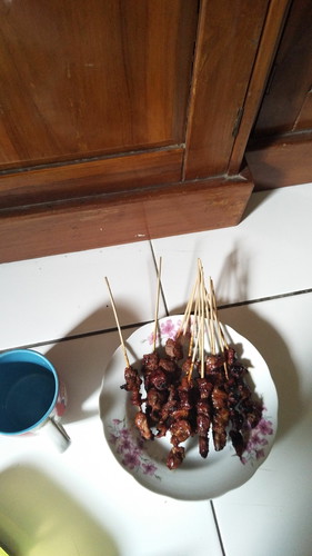 makan sate