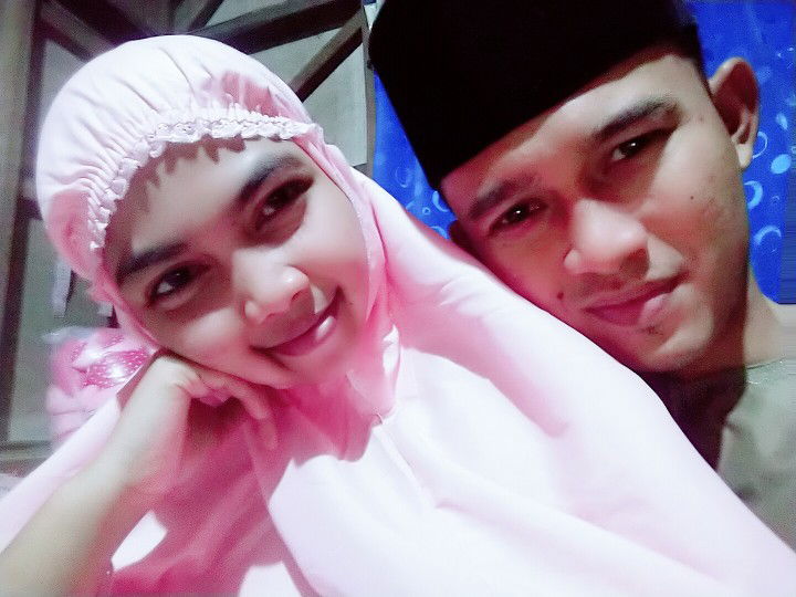 Nia ratnaSari profile icon