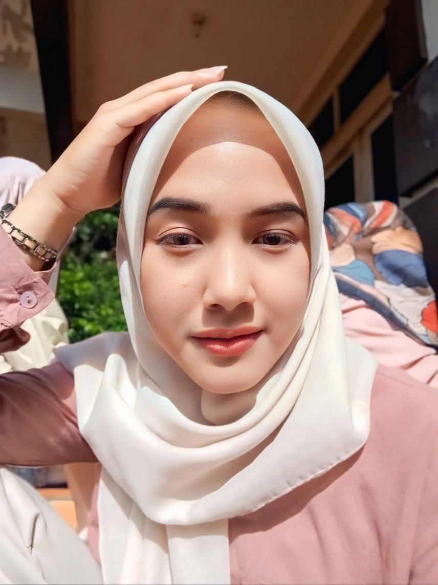 azril septiani profile icon