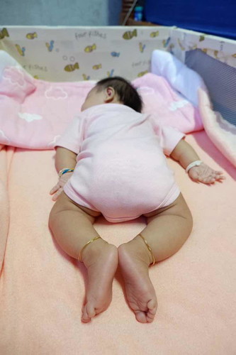 ลูกๆบ้านไหนชอบนอนท่านี้บ้างค่ะ
