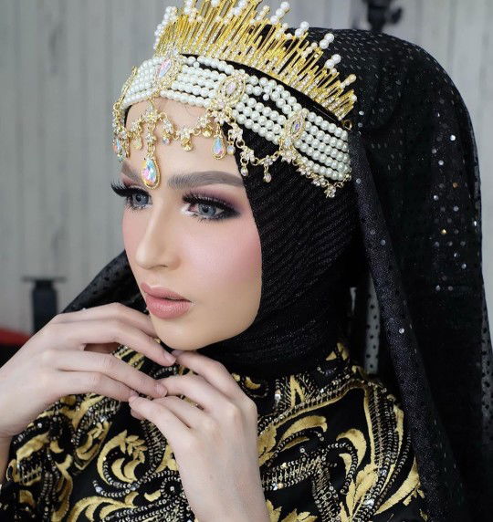 Indah Mulyasari profile icon