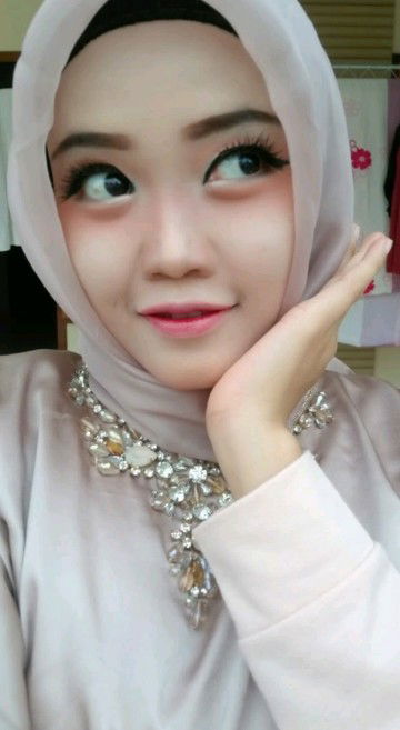 Nur Hakimah profile icon