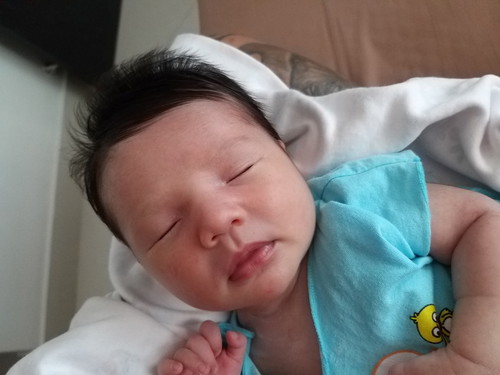 พาลูกออกนอกบ้าน ตอนกี่ เดือน ค่ะ