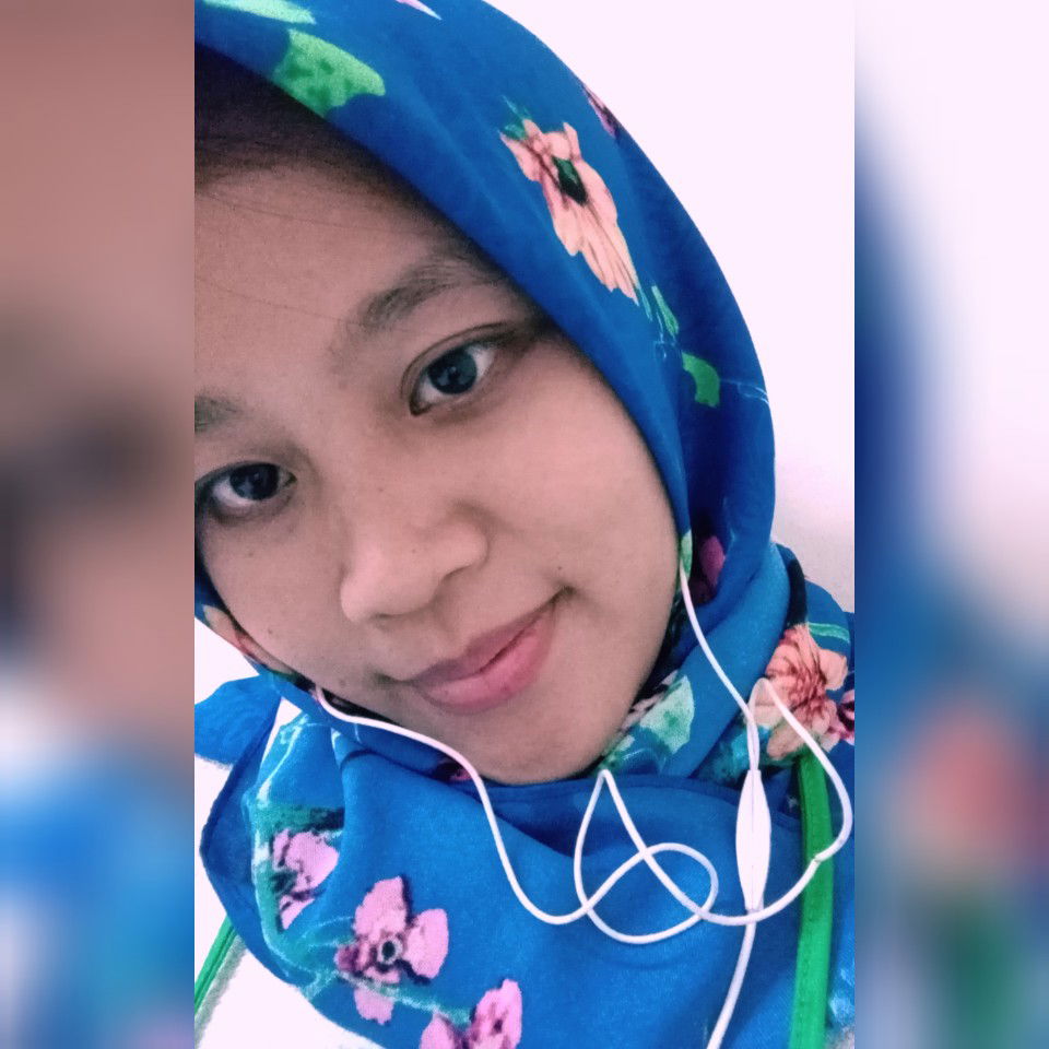 Tri Emiliyanti profile icon