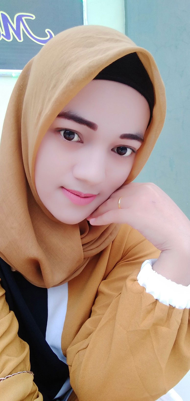 Hayatunnisa profile icon