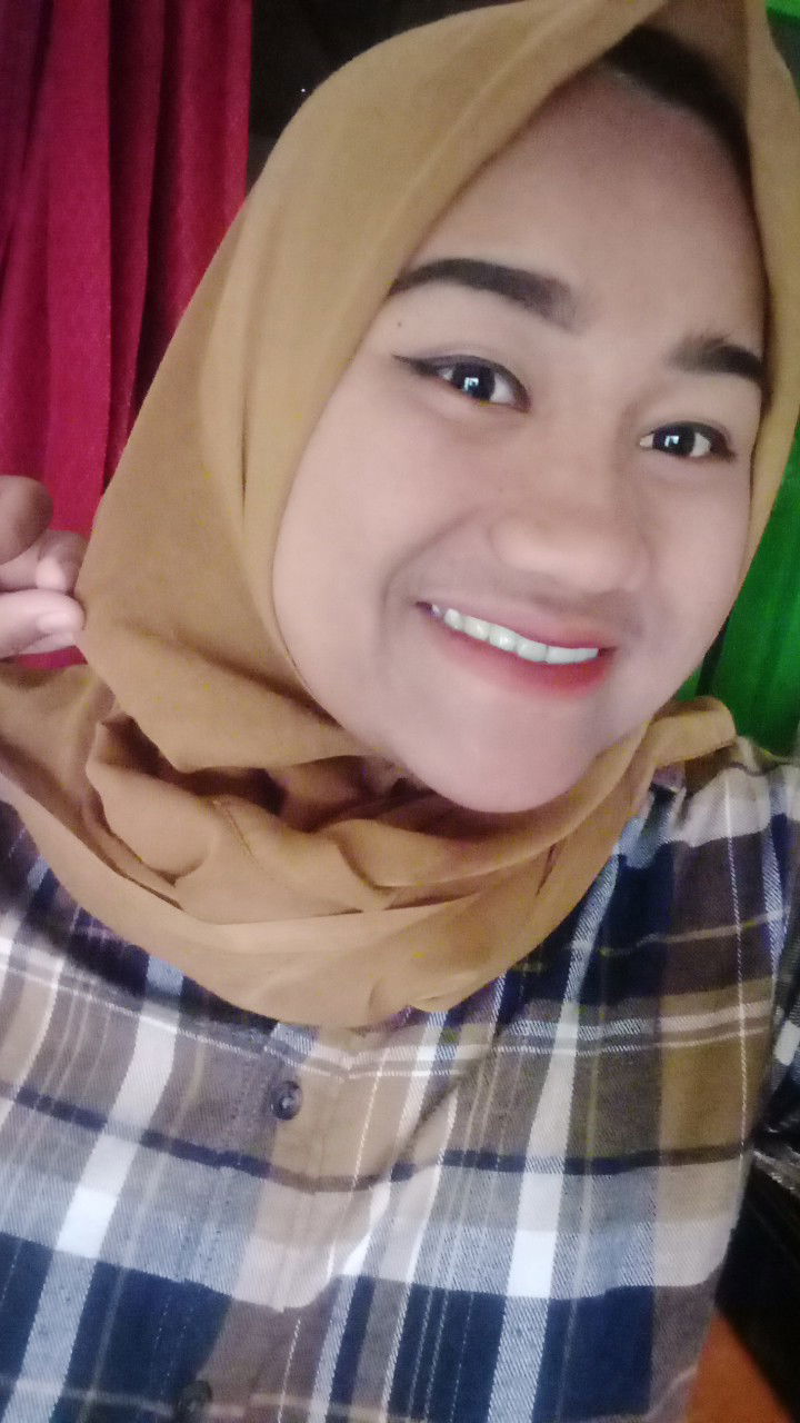 Titin suwartini profile icon