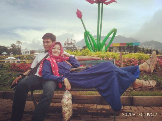 ulfatin nadhimah profile icon