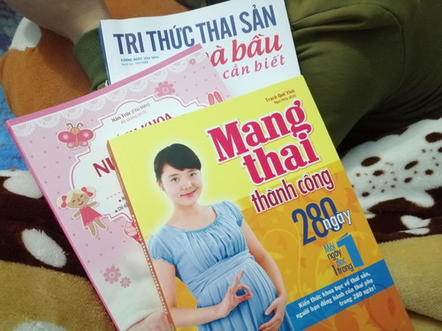 Bầu Gái Như Em Mặt Mụn Quá Trời!! Ai Giúp Em Với