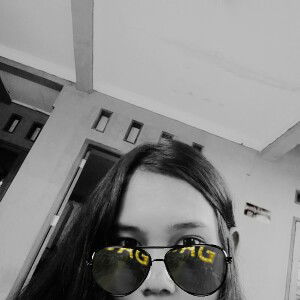 Desi Natalia profile icon