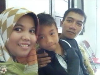 monaria febriyana profile icon