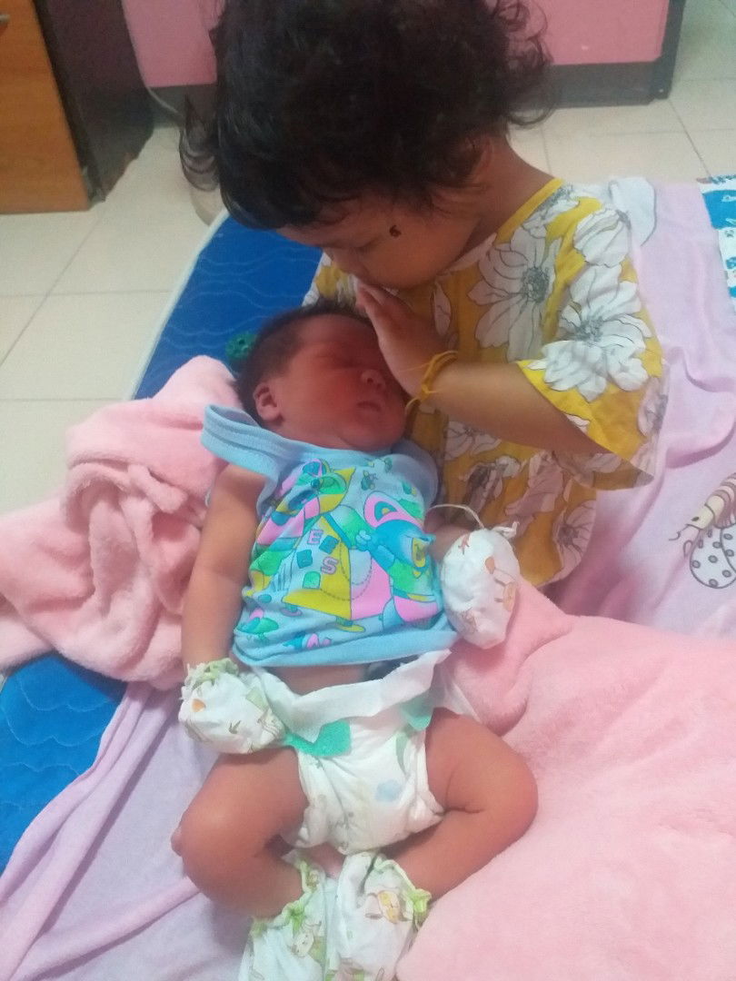 พี่นิชา กับ น้องภู? profile icon