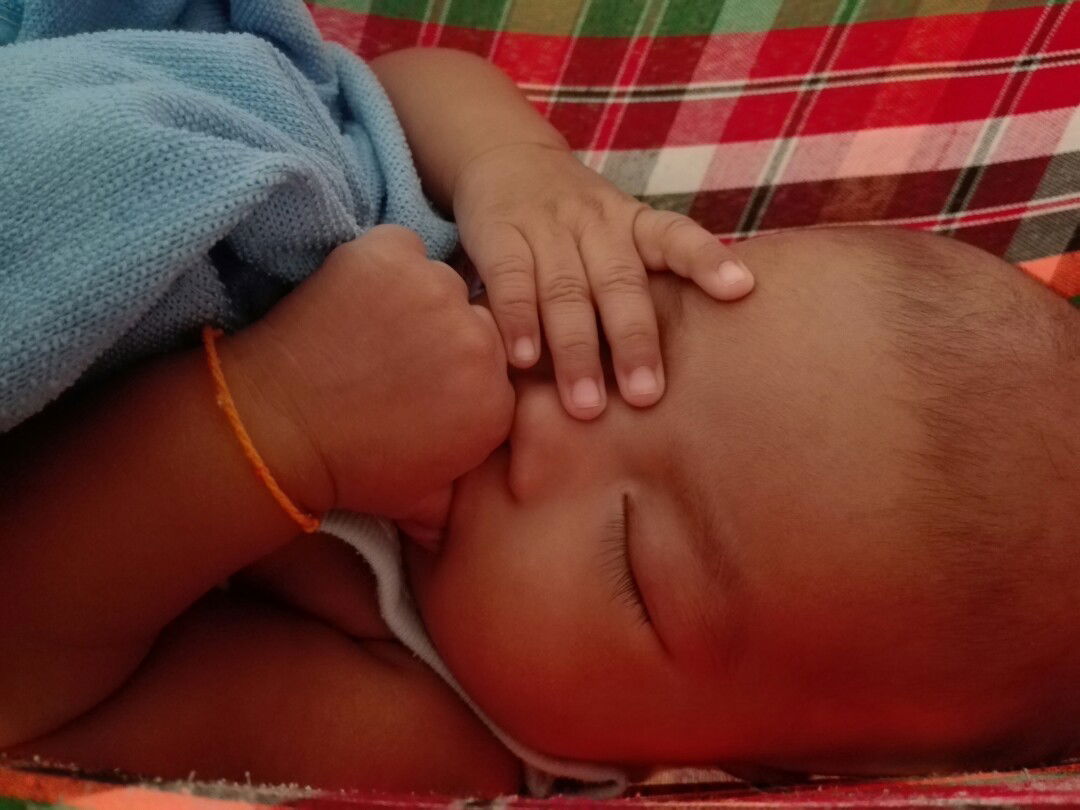 ลูกชอบดูดนิ้ว