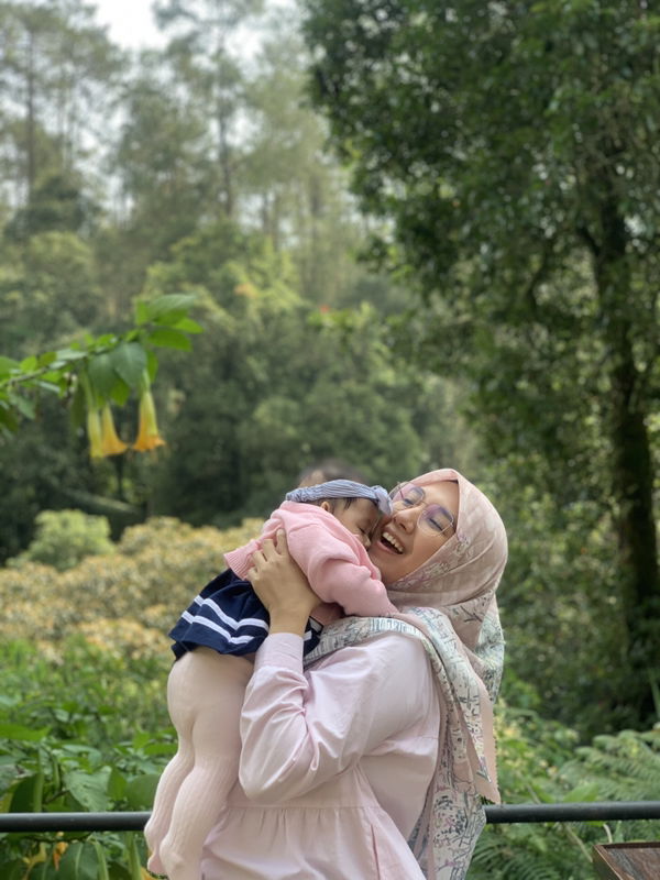 Mayanti Dwi Putriani profile icon