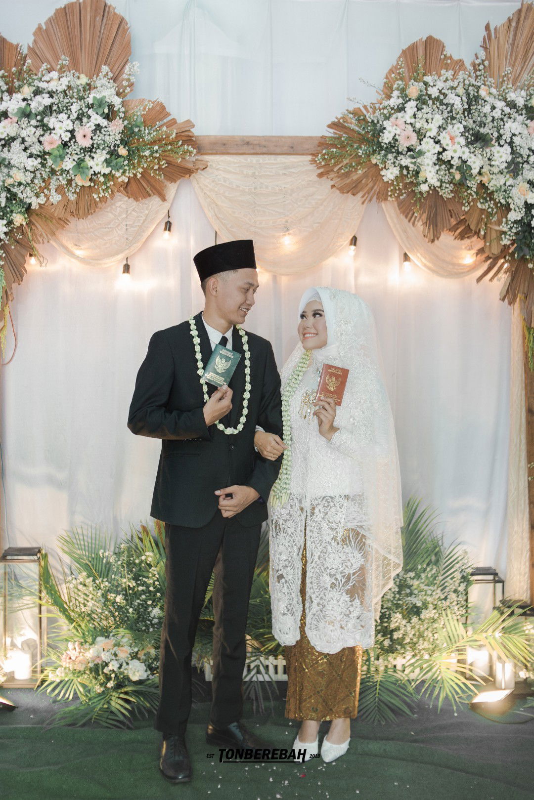 Dwi Suryani profile icon