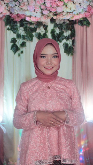 Rara Sucitra profile icon