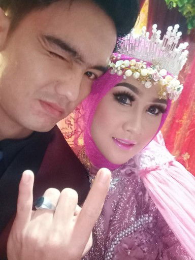 Elma Ervina profile icon