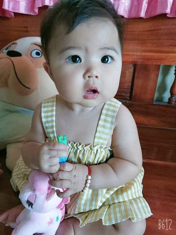 นุศ นุศรินทร์ profile icon