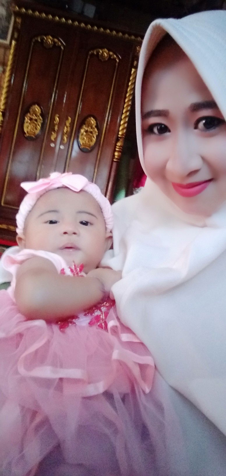 reni marlina profile icon