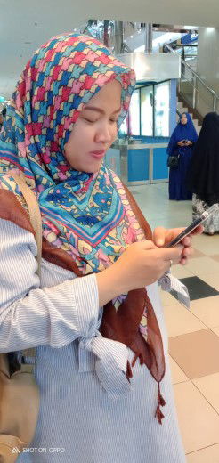 Lulu Qadarsih profile icon