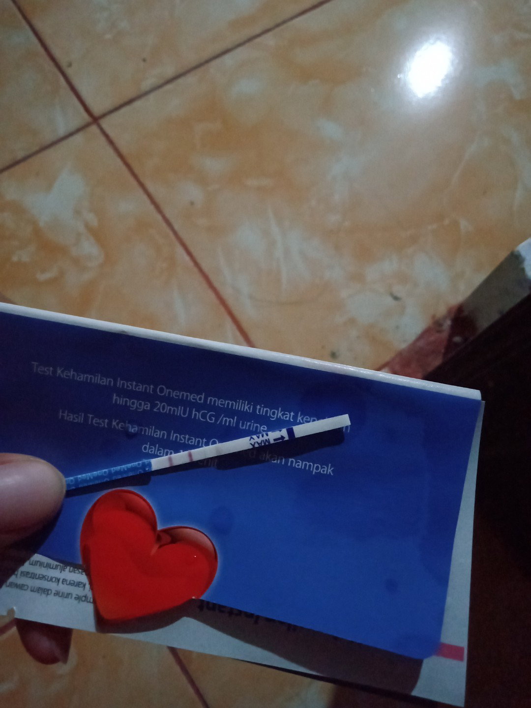 bunda2 cantik q hamil 3 w kok gak ada rasa mual atau nyidam apakah ada bunda seperti yg saya alami