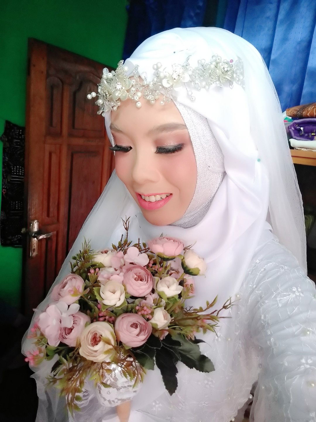 Liza Nuri profile icon