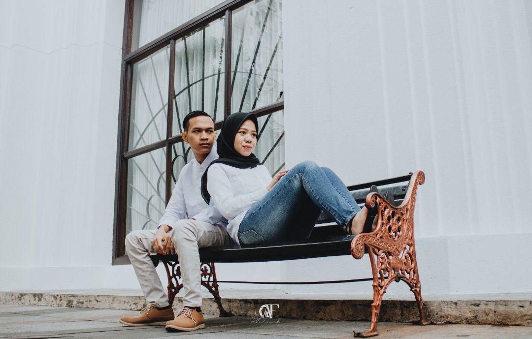 ayu ratna profile icon