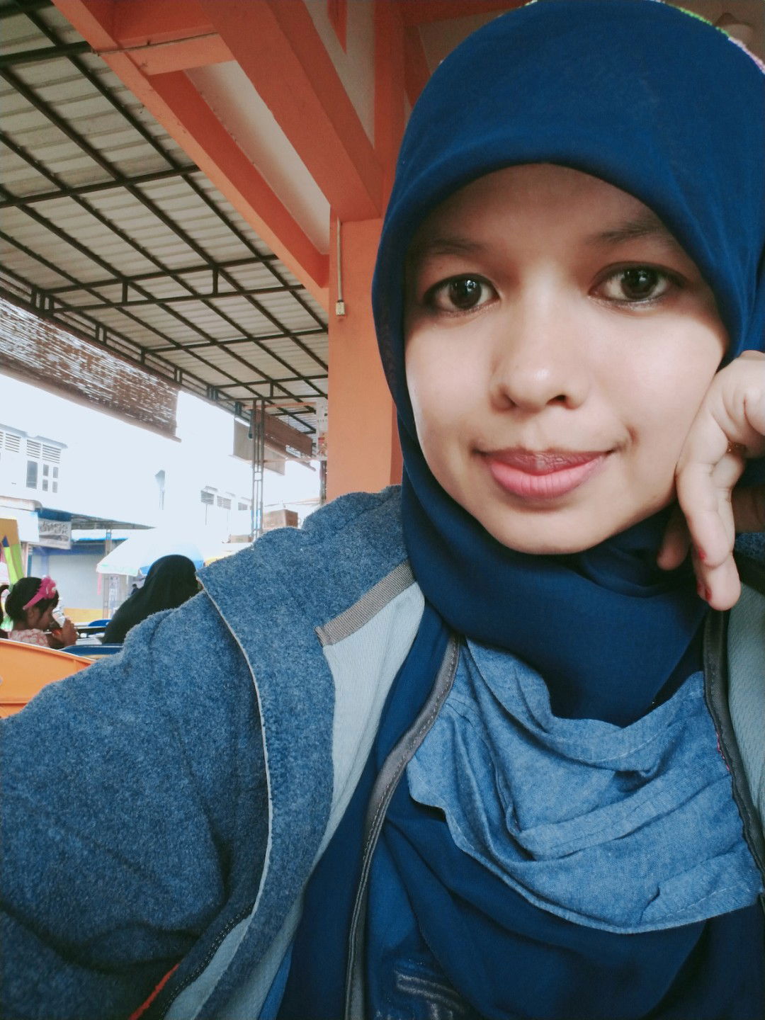 mutia amir profile icon