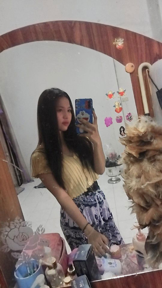 chompoo Porkpoon profile icon