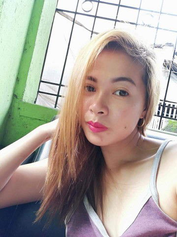 Yvette de Leon profile icon