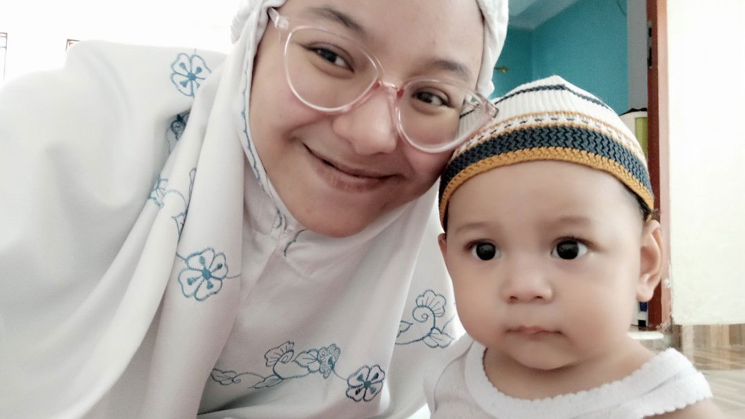 yosi ratna sari profile icon