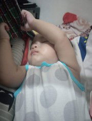 Putri Mira profile icon