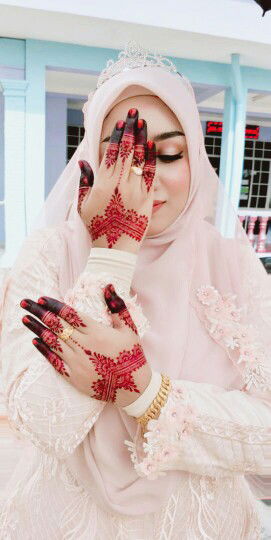 nur Atikah a's profile icon