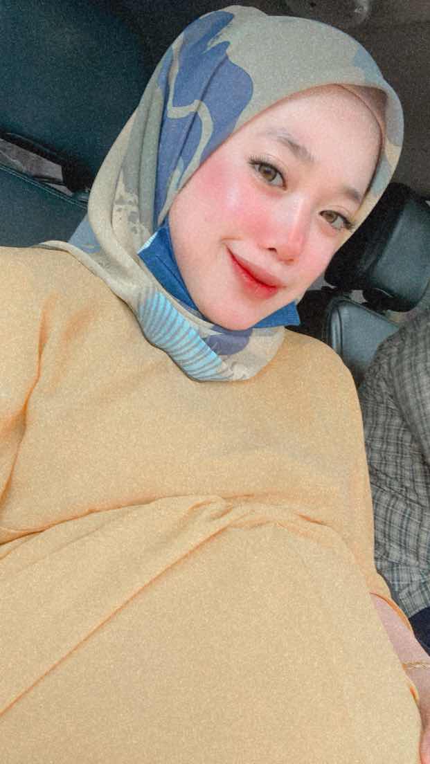 AMELIA LEE profile icon