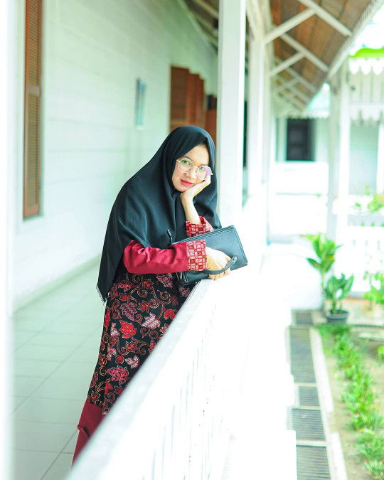 Sry Rahayu profile icon