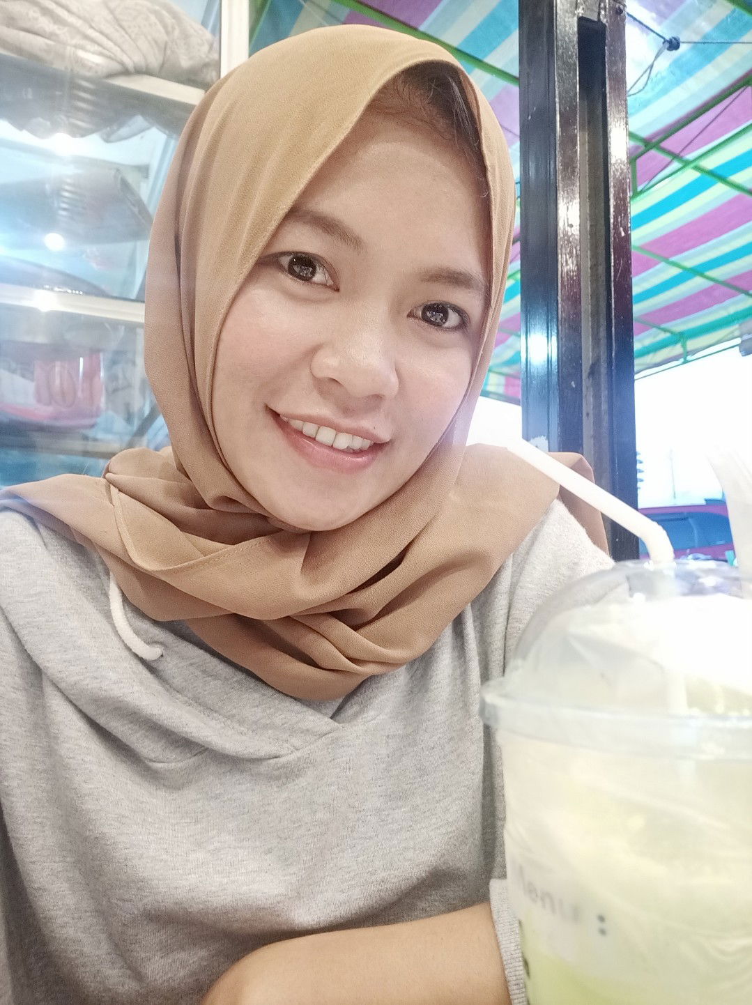 apria lulika profile icon