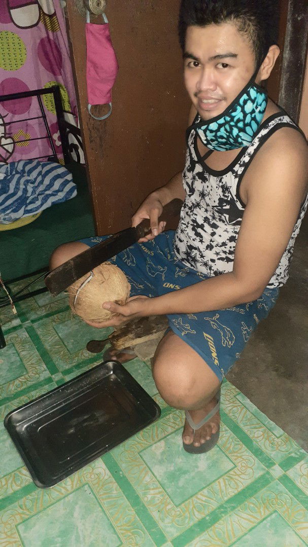 Dabest si hubby kasi happy provider siya samin ni baby.