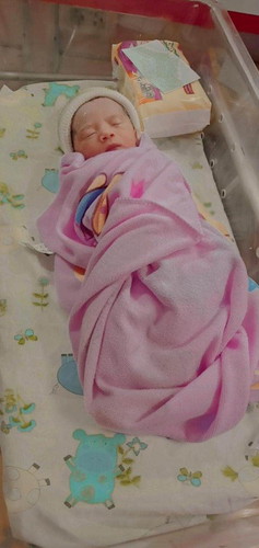 ผ่าคลอด