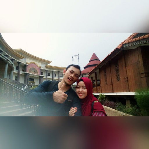 Indah Mawadati profile icon