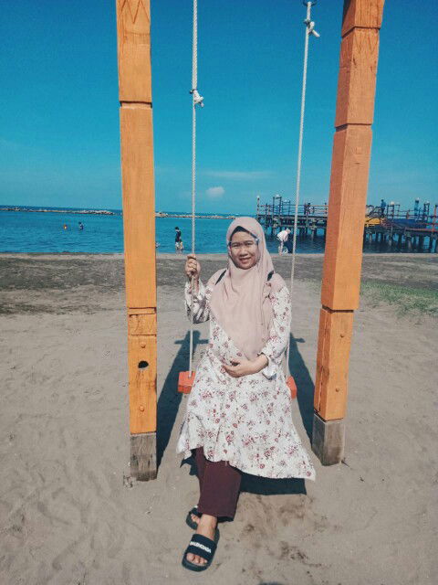 Fitria Bair profile icon