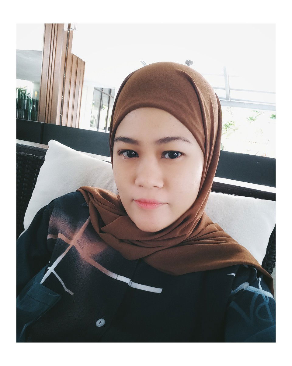 ade pratiwi profile icon