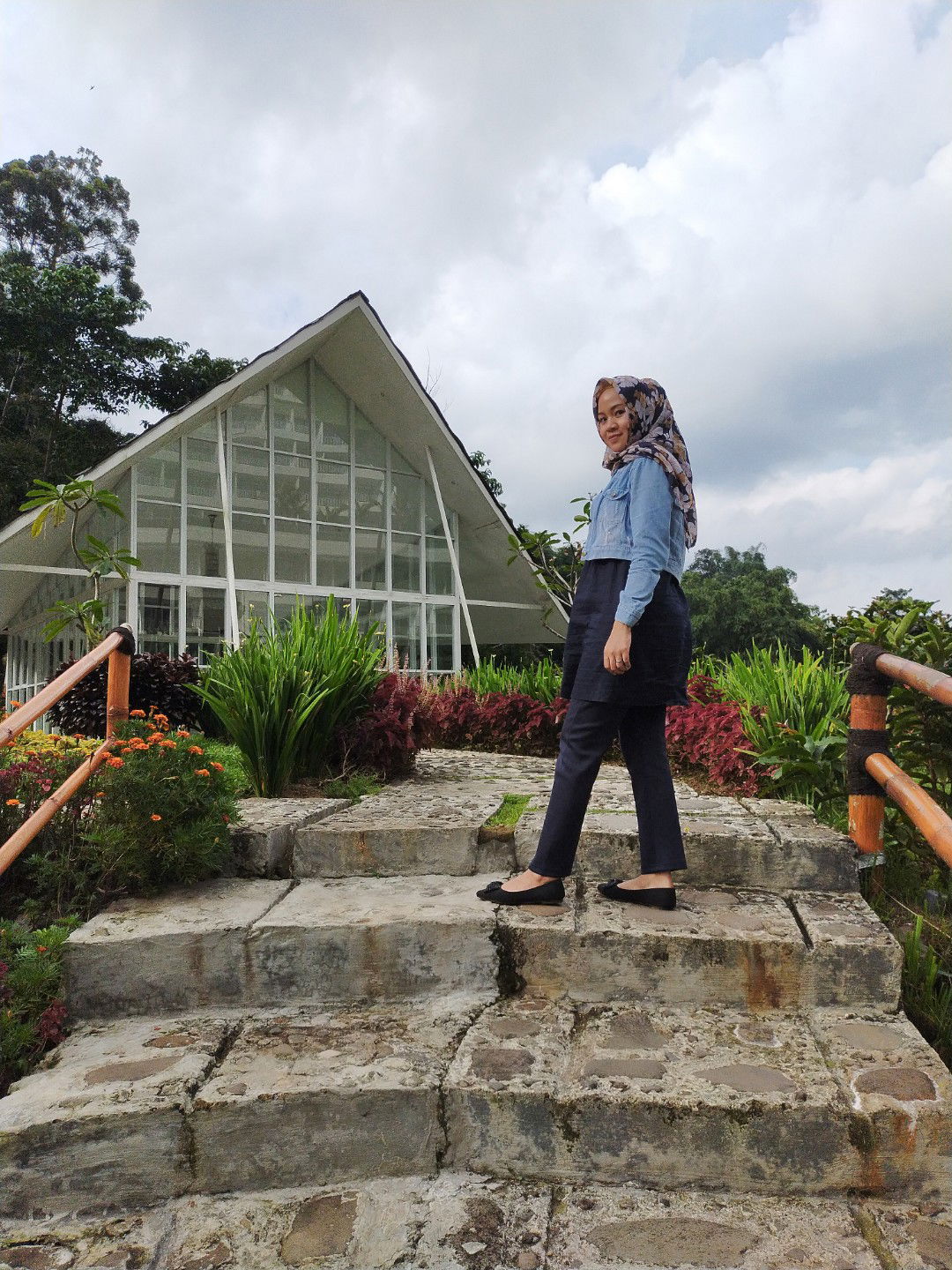 sisca apriyani profile icon